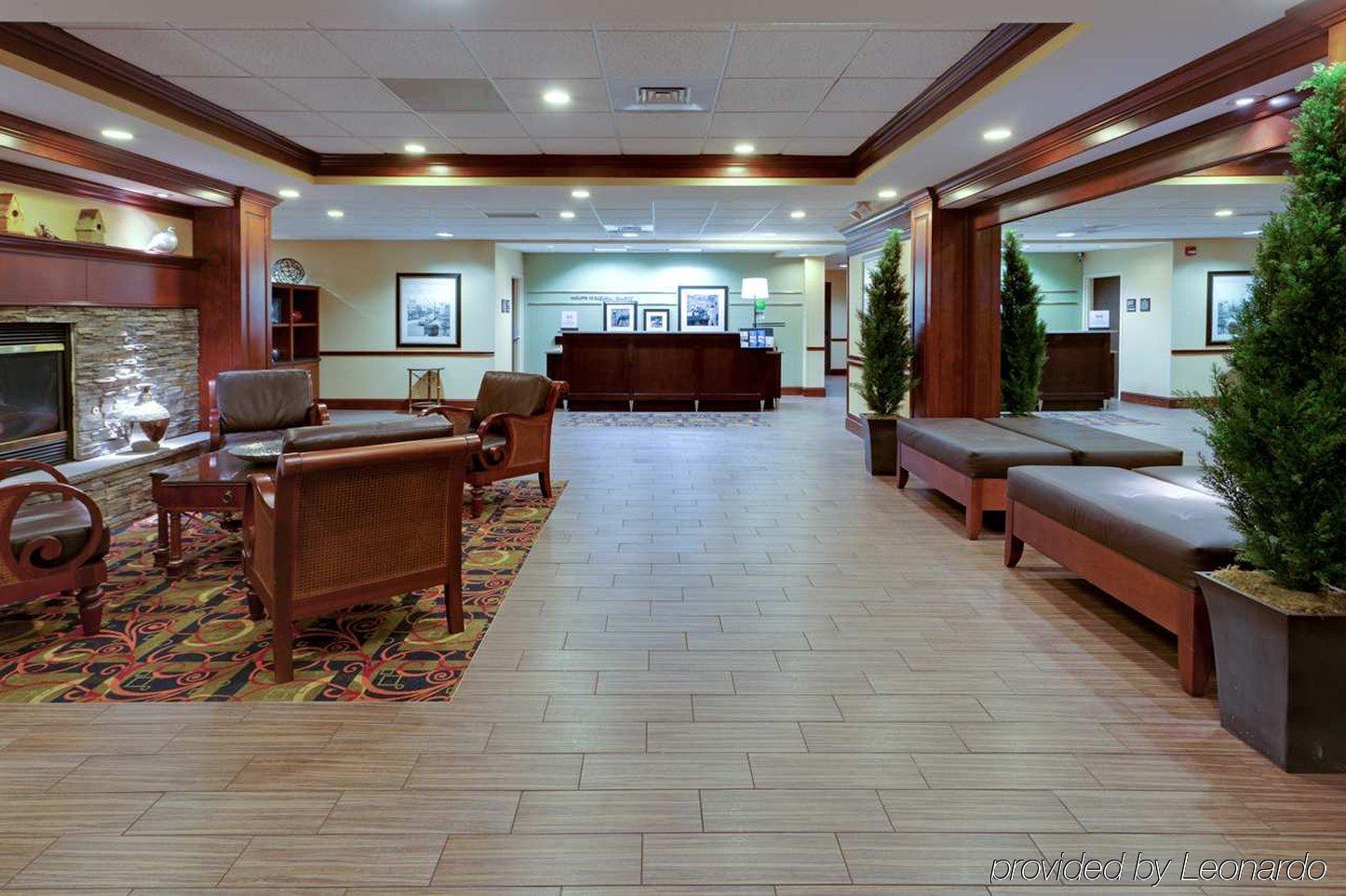 Hampton Inn Waynesboro/Stuarts Draft Fishersville Exterior foto