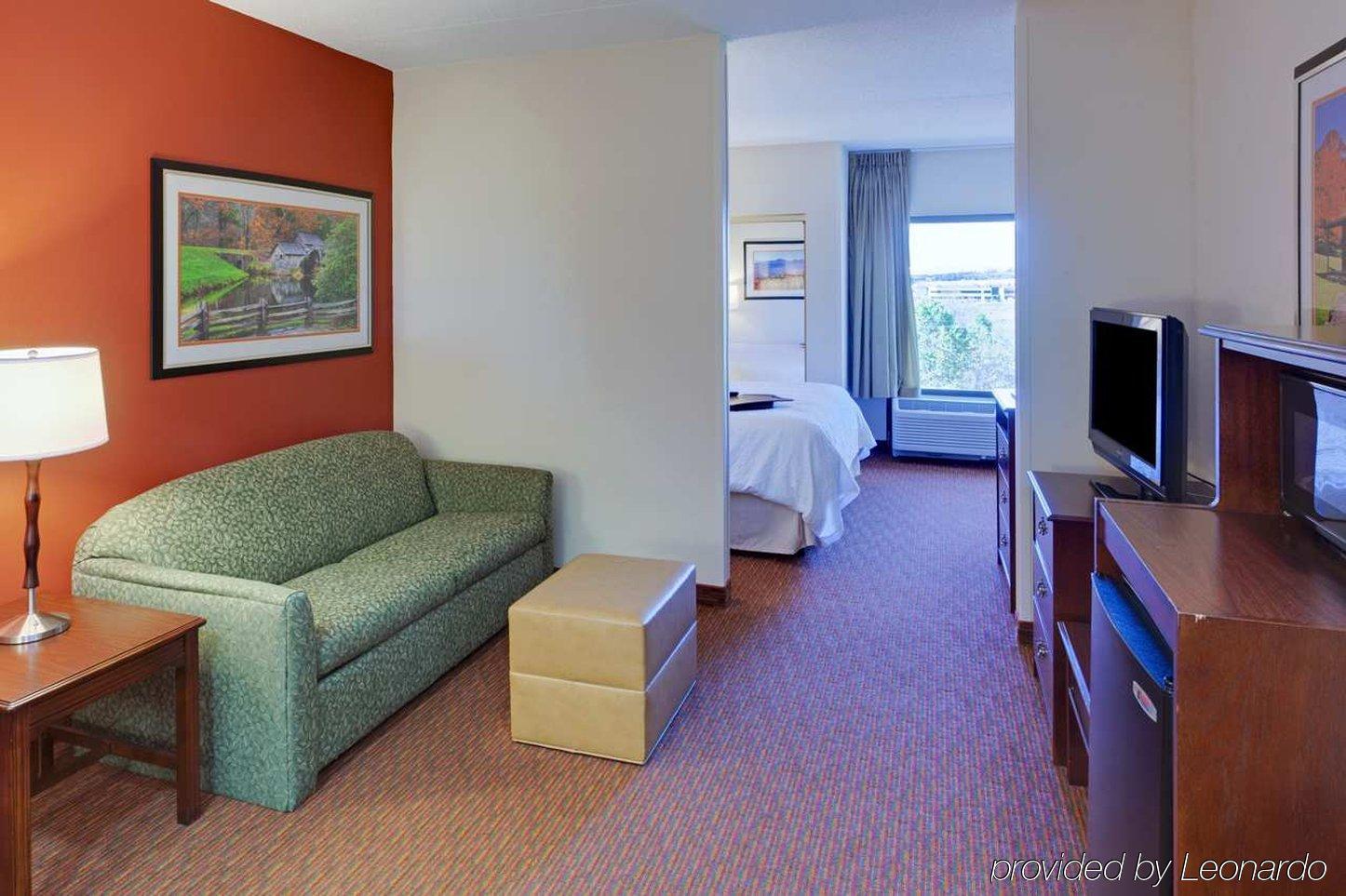 Hampton Inn Waynesboro/Stuarts Draft Fishersville Exterior foto